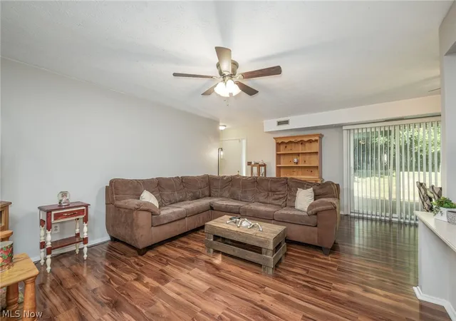 5th image of 4901 Independence Unit C Cir, Stow, OH 44224 | MLS# 5225340