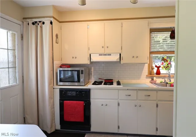 Photo 4 of Single family home for sale at 1621 Union St, Cuyahoga Falls, OH 44221 | MLS# 5223106 | Listing updated on 2026-07-29