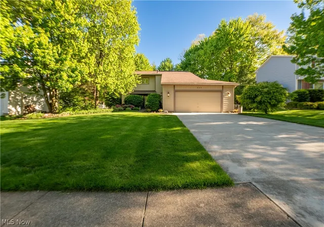 Homes for sale in Wadsworth, OH | 322 Great Oaks Trl, Wadsworth, OH 44281 | MLS# 5226057