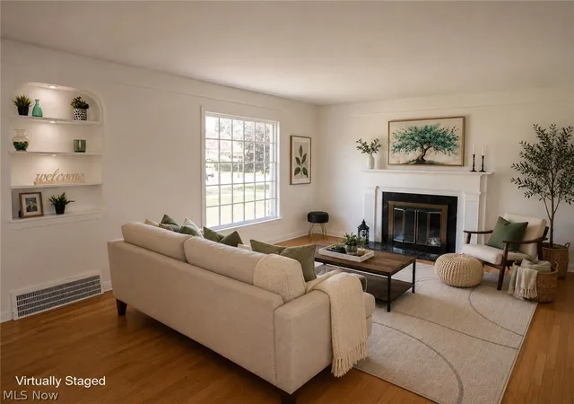 Photo 2 of Single family home for sale at 6361 S Canterbury Rd, Cleveland, OH 44129 | MLS# 5225643 | Listing updated on 2026-07-17