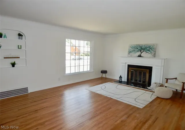 Photo 3 of Single family home for sale at 6361 S Canterbury Rd, Cleveland, OH 44129 | MLS# 5225643 | Listing updated on 2026-07-17