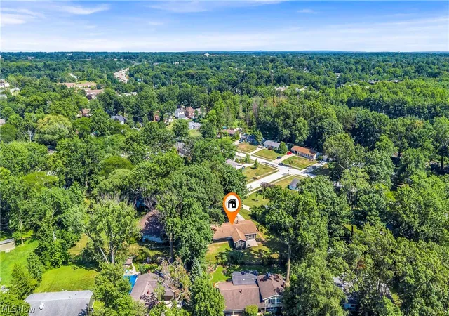 4th image of 568 Huntley Ct, Bay Village, OH 44140 | MLS# 5224828
