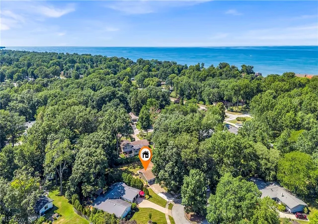 5th image of 568 Huntley Ct, Bay Village, OH 44140 | MLS# 5224828