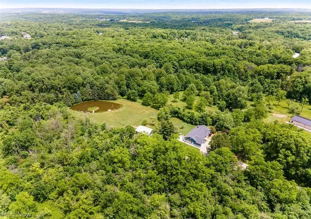 4th image of 11292 Butternut Rd, Chardon, OH 44024 | MLS# 5224414