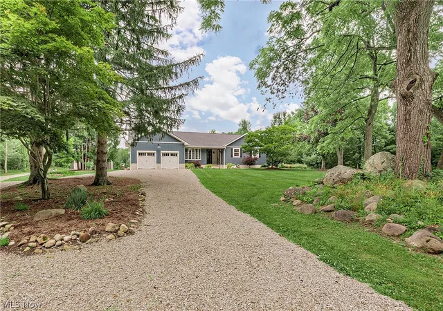 5th image of 11292 Butternut Rd, Chardon, OH 44024 | MLS# 5224414