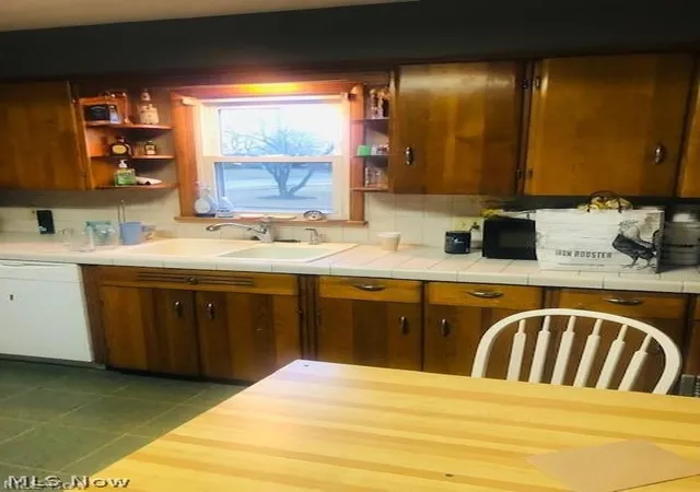 Photo 3 of Single family home for sale at 2306 Clark Ave, Alliance, OH 44601 | MLS# 5225347 | Listing updated on 2026-07-10
