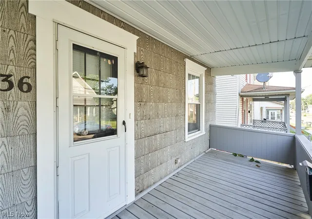 Photo 2 of Single family home for sale at 936 Green Ave Sw, Massillon, OH 44647 | MLS# 5226268 | Listing updated on 2026-08-01