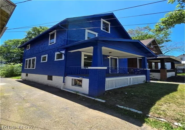 Photo 2 of Single family home for sale at 846 Clark St, Akron, OH 44306 | MLS# 5224906 | Listing updated on 2026-09-16