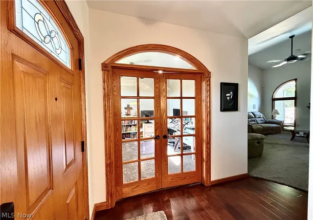 2nd image of 2101 Oakwood St, Girard, OH 44420 | MLS# 5225985