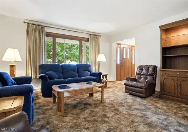 4th image of 13176 Whitney Rd, Strongsville, OH 44136 | MLS# 5223211