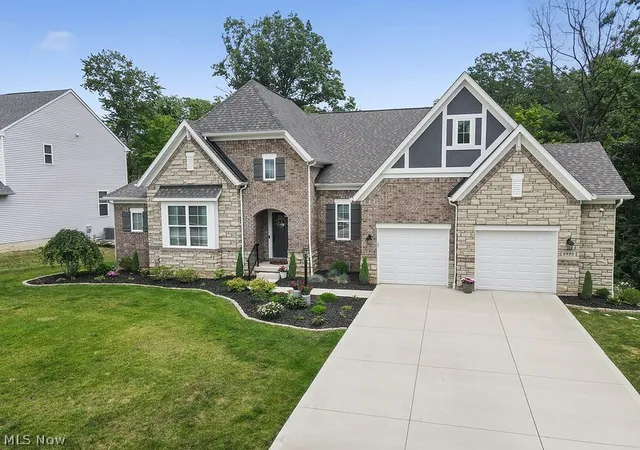 Photo 3 of Sale Pending at 1995 Southview Trl, Brunswick, OH 44212 | MLS# 5226011 | Listing updated on 2026-08-18