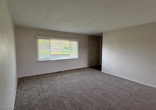 Photo 3 of Single family home for sale at 137 Loretta Ave, Follansbee, WV 26037 | MLS# 5225513 | Listing updated on 2026-08-02