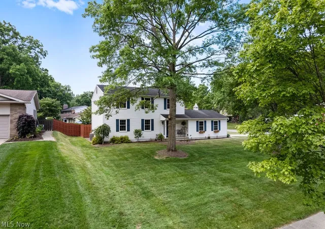 2nd image of 518 Treeside Dr, Stow, OH 44224 | MLS# 5224215
