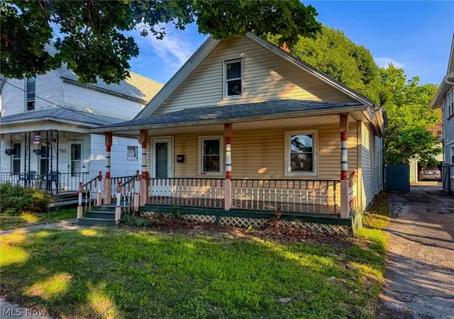 Photo 1 of Sale Pending at 6103 W Clinton Ave, Cleveland, OH 44102 | MLS# 5226132 | Listing updated on 2026-10-01