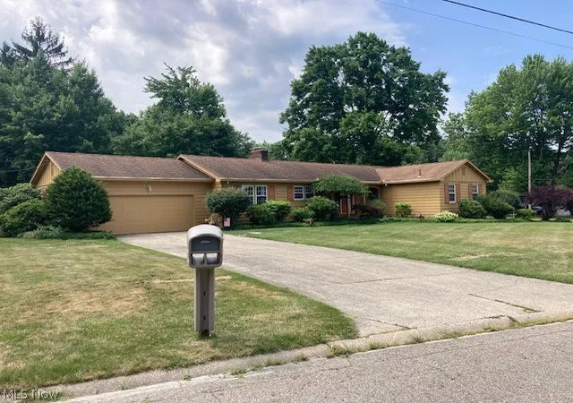Photo 1 of Sale Pending at 8770 Squirrel Hl, Warren, OH 44484 | MLS# 5226296 | Listing updated on 2026-08-28