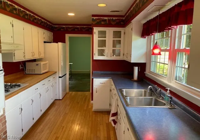 Photo 2 of Sale Pending at 8770 Squirrel Hl, Warren, OH 44484 | MLS# 5226296 | Listing updated on 2026-08-28