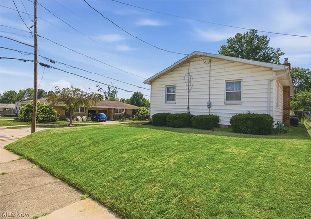 36th image of 1935 Quayle Dr, Akron, OH 44312 | MLS# 5226118
