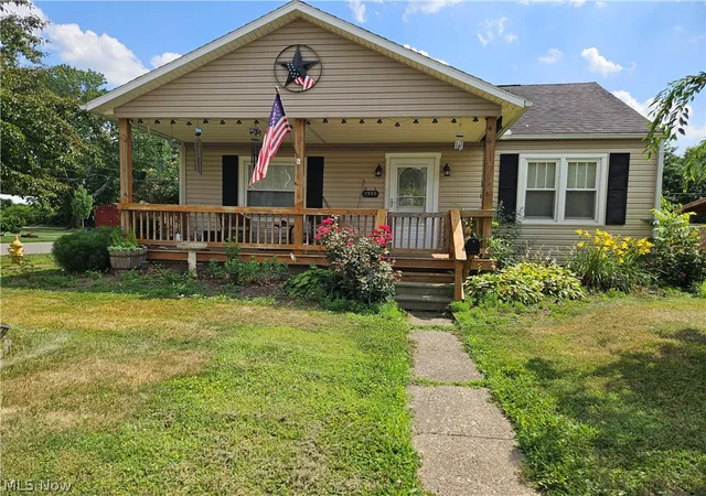 1st image of 1555 Hay Ave, Coshocton, OH 43812 | MLS# 5225974