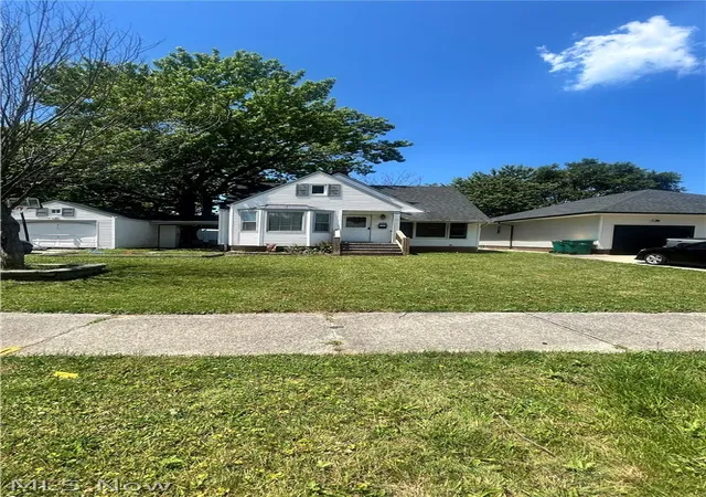 Photo 3 of Single family home for sale at 5356 Beechwood Ave, Maple Heights, OH 44137 | MLS# 5225982 | Listing updated on 2026-08-10