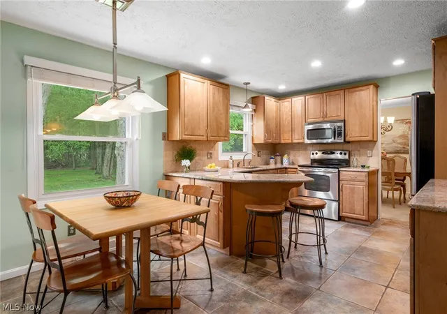 4th image of 5082 Cheswick Dr, Solon, OH 44139 | MLS# 5226328