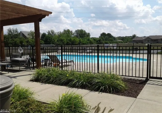 Homes for sale in Huron, OH | 5005 Coventry Cir, Huron, OH 44839 | MLS# 5226357