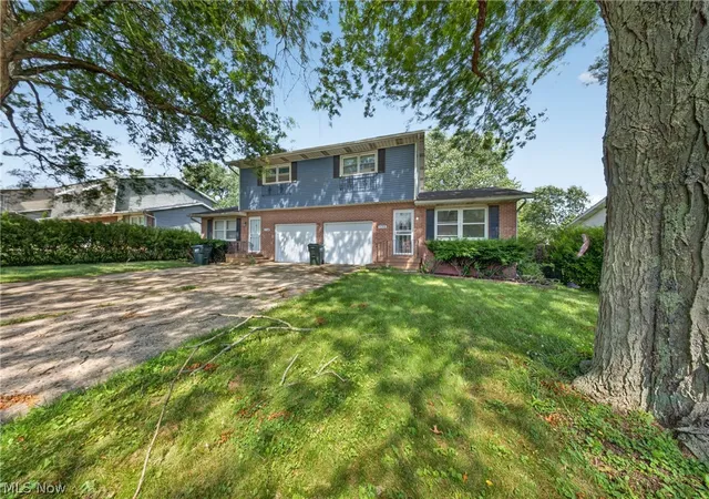 Photo 2 of Multi family home for sale at 134 136 Brookfield St, Louisville, OH 44641 | MLS# 5224142 | Listing updated on 2026-07-17