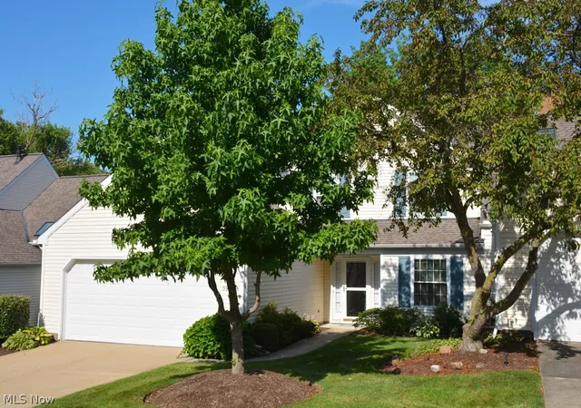 2nd image of 5999 Halle Farm Dr #A, Willoughby, OH 44094 | MLS# 5226277