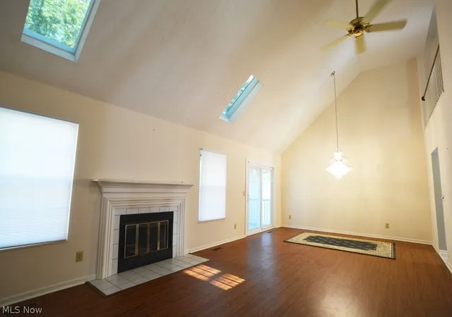 Listing Photo 4 - Condo for sale in building located at 5999 Halle Farm Dr, Willoughby, OH 44094 - Unit #A