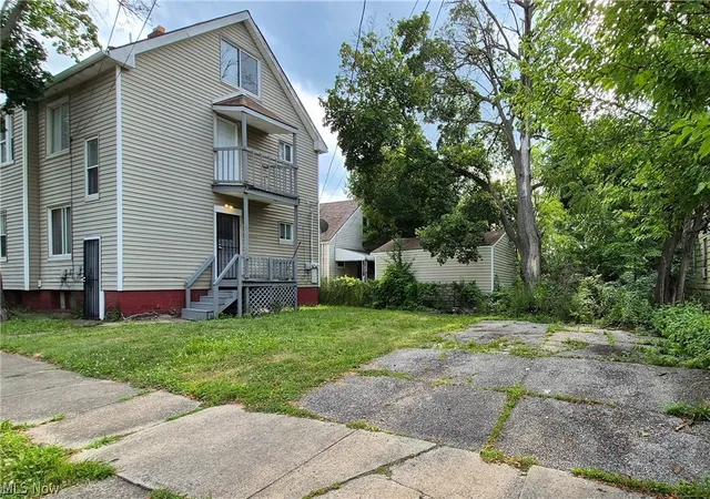 Photo 3 of Multi family home for sale at 8511 Jeffries Ave, Cleveland, OH 44105 | MLS# 5226294 | Listing updated on 2026-08-29