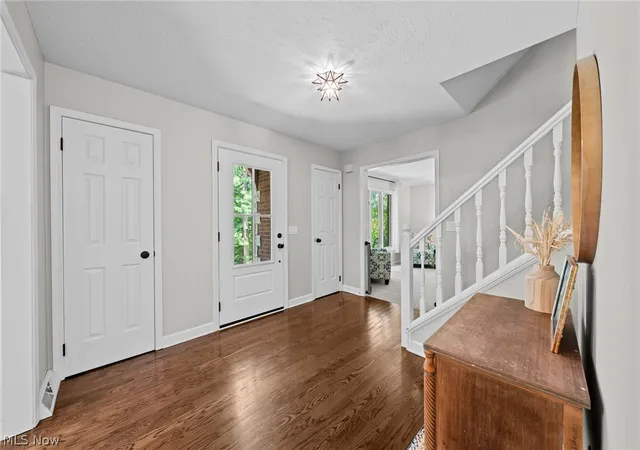 2nd image of 11535 Blackberry Ln, Chesterland, OH 44026 | MLS# 5226022