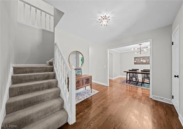 3rd image of 11535 Blackberry Ln, Chesterland, OH 44026 | MLS# 5226022
