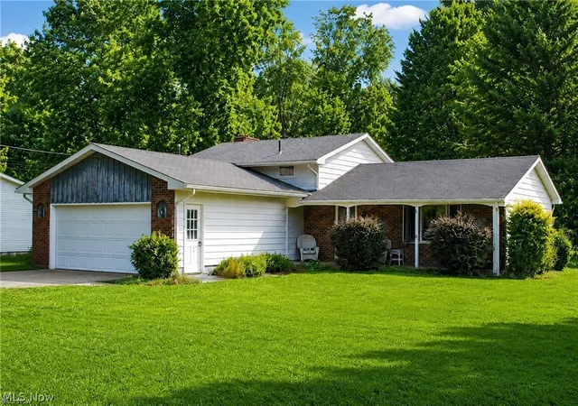 Homes for sale in Vermilion, OH | 6635 West River Rd, Vermilion, OH 44089 | MLS# 5226163
