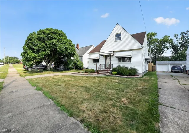 Photo 3 of Sale Pending at 5510 Luelda Ave, Cleveland, OH 44129 | MLS# 5226193 | Listing updated on 2026-09-28