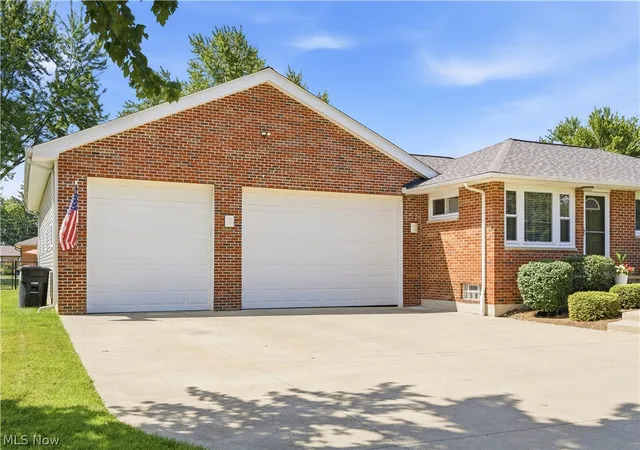 3rd image of 2944 Robert Pkwy, Brunswick, OH 44212 | MLS# 5225956