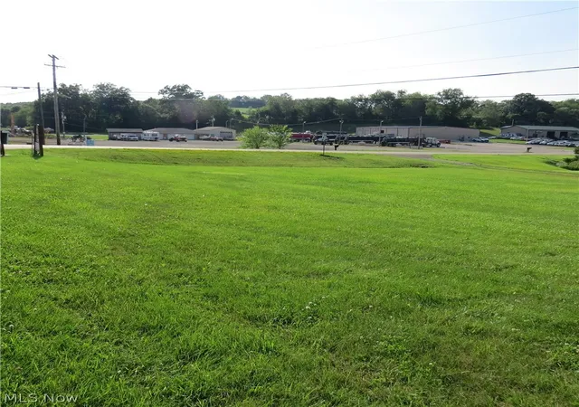 3rd image of 4441 Arrow Rd Nw, Carrollton, OH 44615 | MLS# 5225851