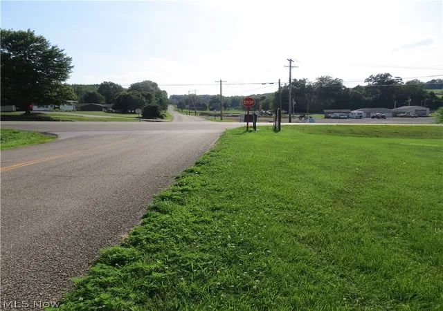 4th image of 4441 Arrow Rd Nw, Carrollton, OH 44615 | MLS# 5225851