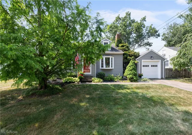 Homes for sale in Berea, OH | 125 Jacqueline Dr, Berea, OH 44017 | MLS# 5226438