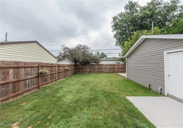 4th image of 6391 Almont Dr, Brook Park, OH 44142 | MLS# 5226245