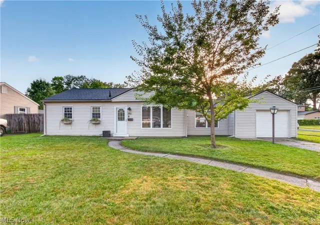 1st image of 382 Marseilles Ave, Elyria, OH 44035 | MLS# 5226165