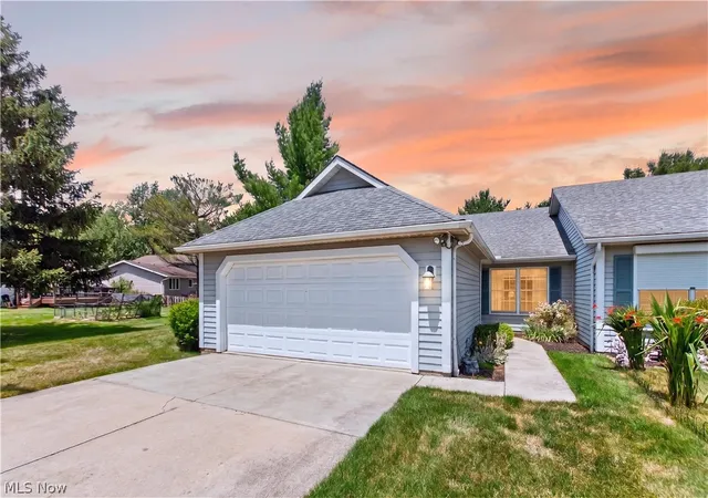 2nd image of 14424 Bent Tree Ct, Strongsville, OH 44136 | MLS# 5225695