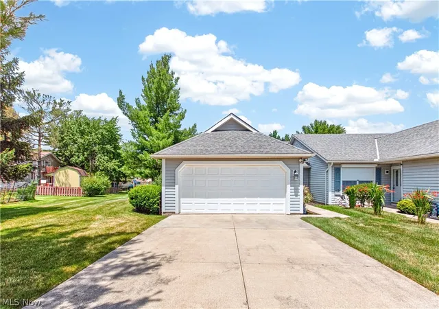 4th image of 14424 Bent Tree Ct, Strongsville, OH 44136 | MLS# 5225695