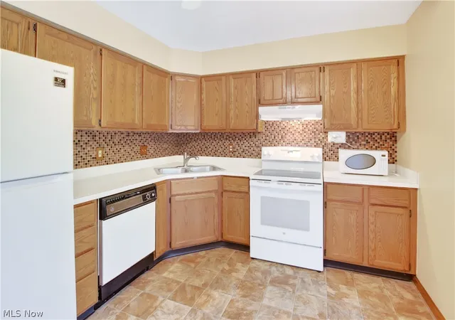 5th image of 14424 Bent Tree Ct, Strongsville, OH 44136 | MLS# 5225695