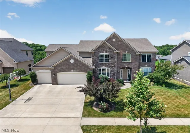 1st image of 22334 Pinnacle Pt, Strongsville, OH 44149 | MLS# 5225723