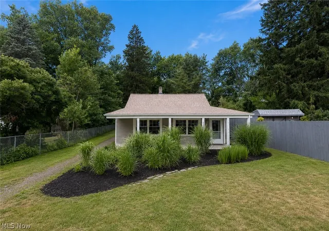 1st image of 4080 W 229th St, Cleveland, OH 44126 | MLS# 5226439