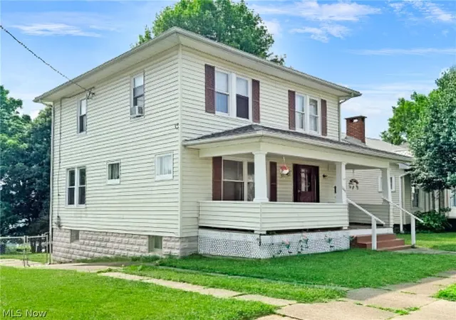 Photo 2 of Single family home for sale at 1640 Euclid Ave, Zanesville, OH 43701 | MLS# 5226145 | Listing updated on 2026-08-03