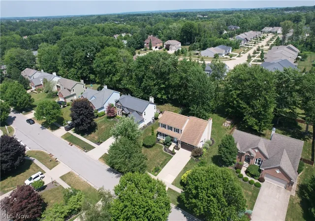 Photo 3 of Single family home for sale at 18717 Walnut Dr, Strongsville, OH 44149 | MLS# 5226390 | Listing updated on 2026-08-28