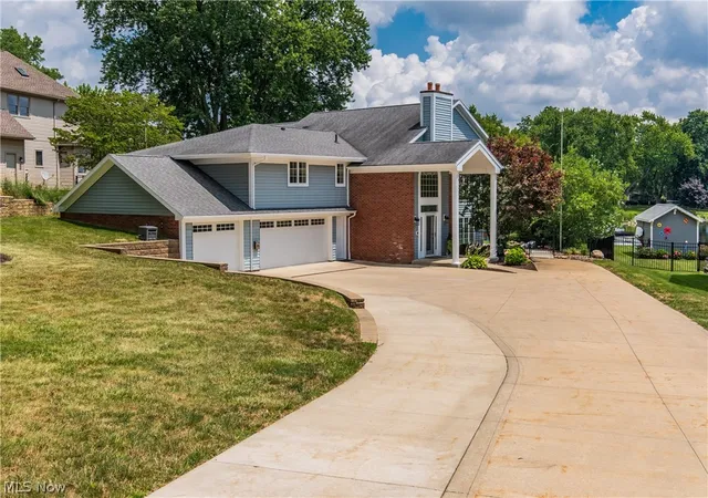 Photo 1 of Single family home for sale at 5340 West Blvd Nw, Canton, OH 44718 | MLS# 5226548 | Listing updated on 2026-09-29