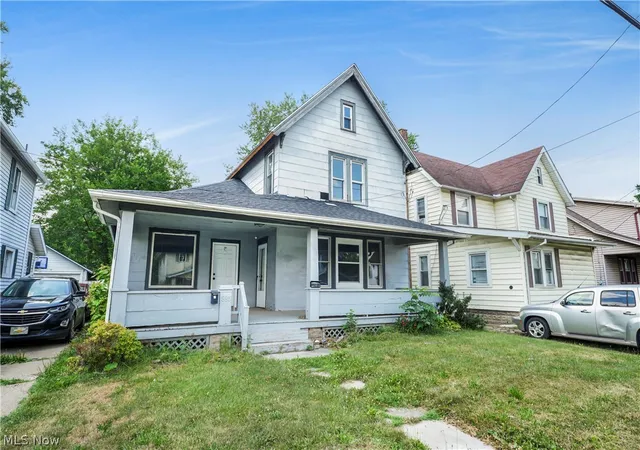 1st image of 885 Wales Rd Ne, Massillon, OH 44646 | MLS# 5225378
