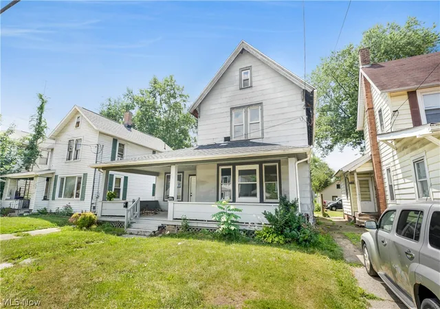 2nd image of 885 Wales Rd Ne, Massillon, OH 44646 | MLS# 5225378