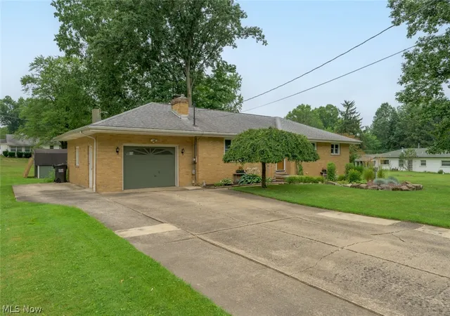 3rd image of 5085 E Rockwell Rd, Austintown, OH 44515 | MLS# 5226346